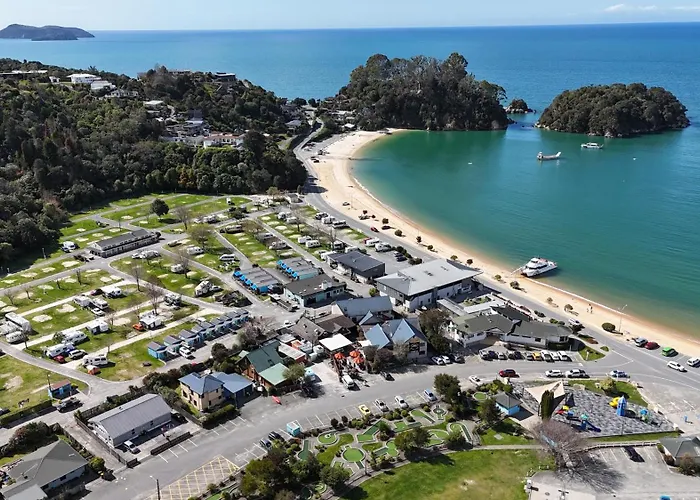Kaiteriteri Recreation Reserve Cabins