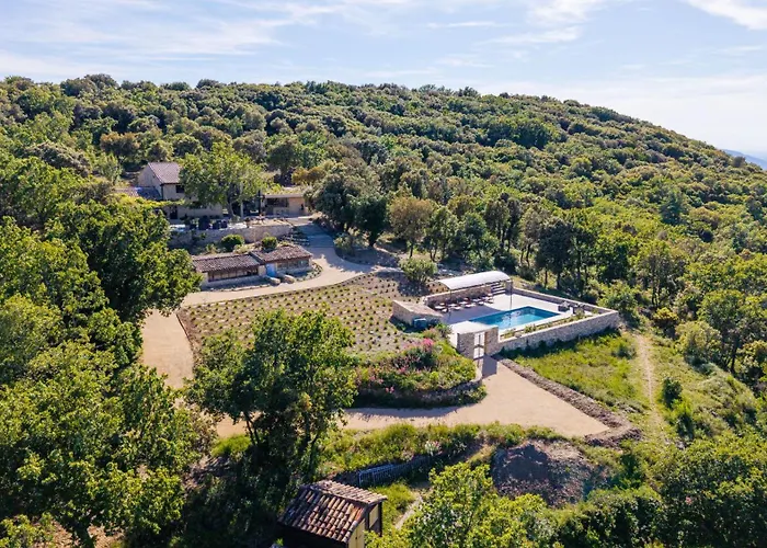 La Villa des Cèdres