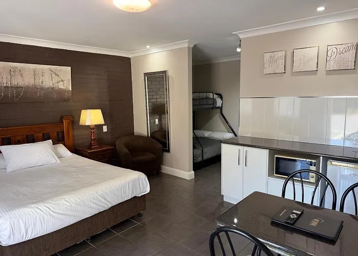 Country Leisure Motor Inn
