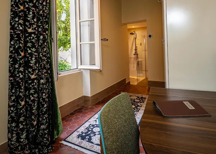 Le Clos Violette et Le 11 D'Aglaé - Hôtel de Charme Design de Luxe