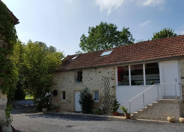Bed and Breakfast Domaine du Moulin de l'Etang à Châtillon-sur-Marne
