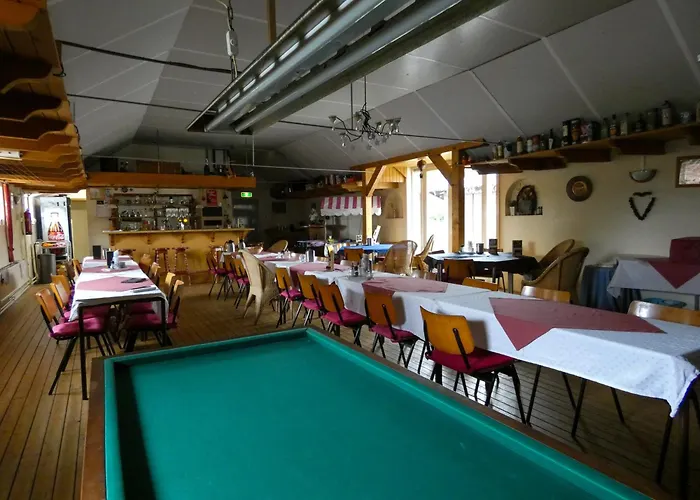 B&B Warnstee