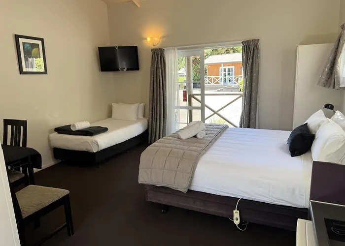 Anchor Lodge Motel