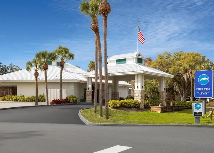 Paddletail Waterfront Lodge, Trademark Collection By Wyndham