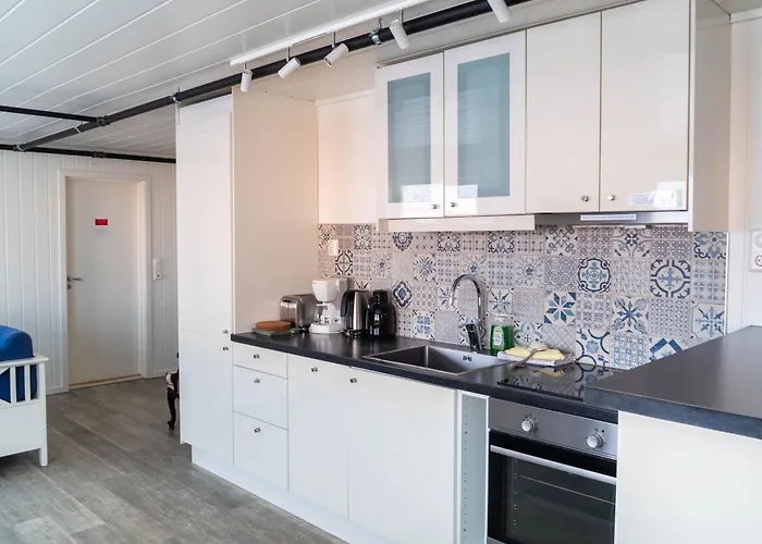 Lofoten Bed & Breakfast Reine - Rooms & Apartments