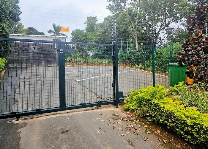 Umhlanga Lodge (Adults Only)
