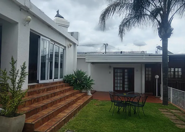 Palm View Guest House