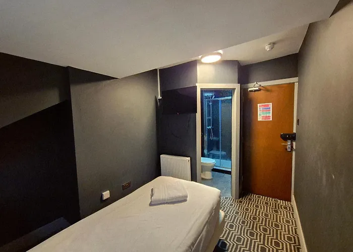 Oyo Ivy Hotel