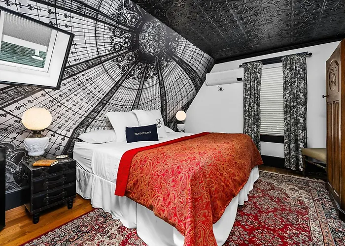 The Gaslamp Bed And Breakfast