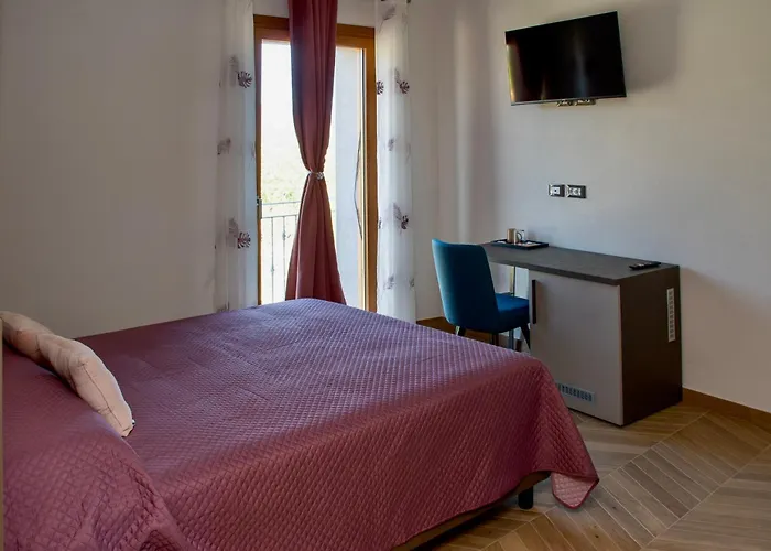 Vie D'Alt Wine And Rooms