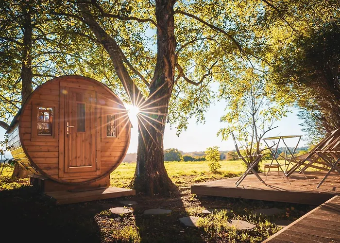 L'enclave Insolite - Cabanes avec Piscine et Bains Nordiques