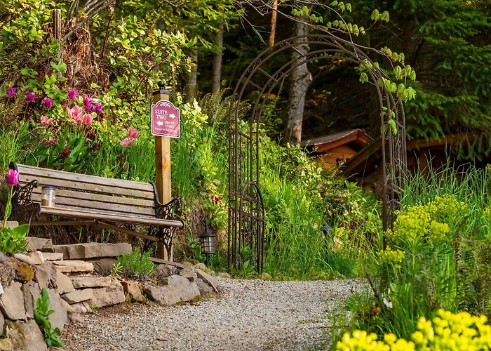 Sungate On Salt Spring - Luxurious Suite With Cedar Hot Tub & View Ganges