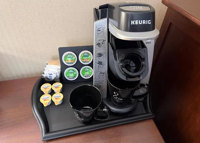 The Black Swan Lee - Lenox, An Ascend Collection Hotel
