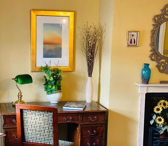 Bed and Breakfast Softleys Market Bosworth