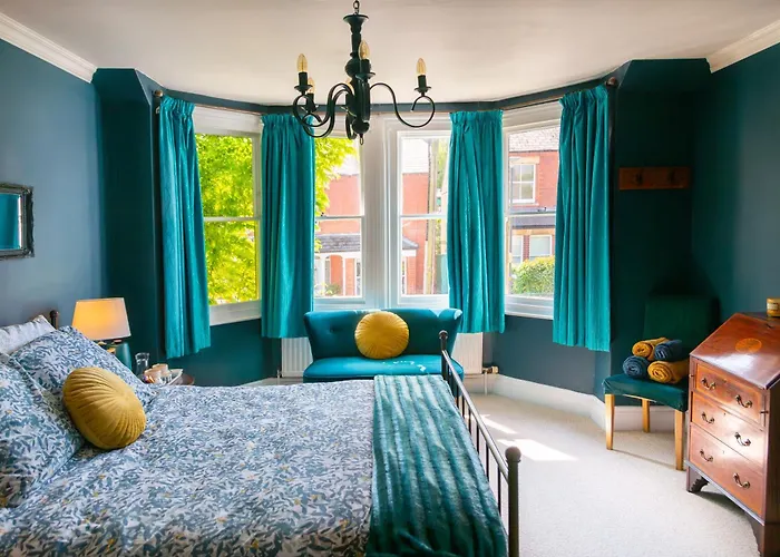 Balcarres, Rodborough Avenue Bed & Breakfast Stroud 