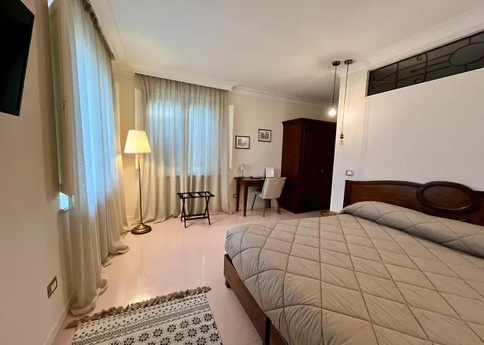 Palazzo Gessi Room&Breakfast Borghi