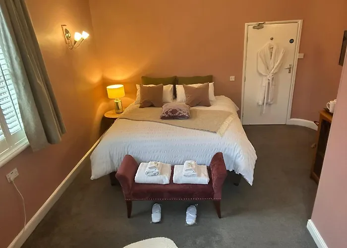 The Crown Hotel Southwell