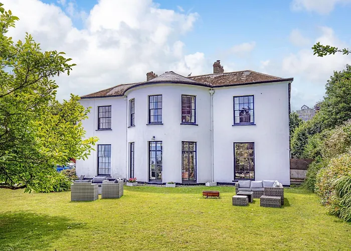 Laston House