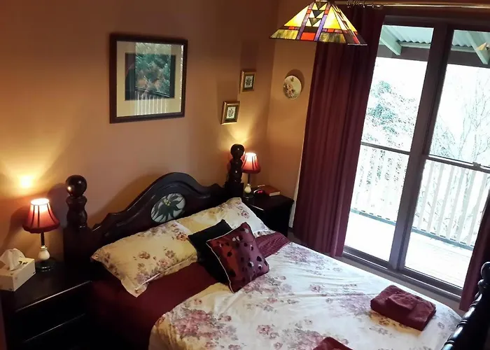 Rustic Refuge Guesthouse