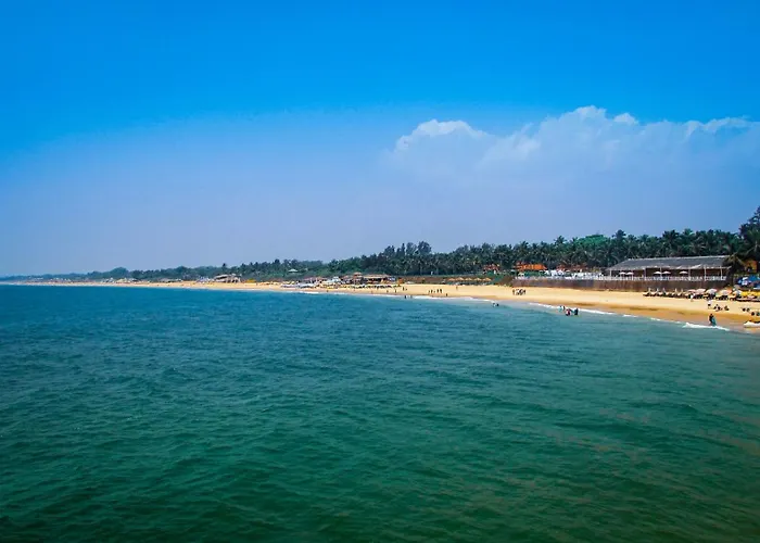 Laliguras Villa Beachside Escape - 100M From Candolim Beach