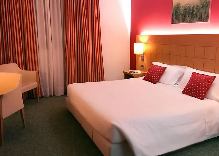 Hotel Senator