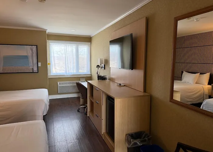 Annapolis Royal Inn & Suites