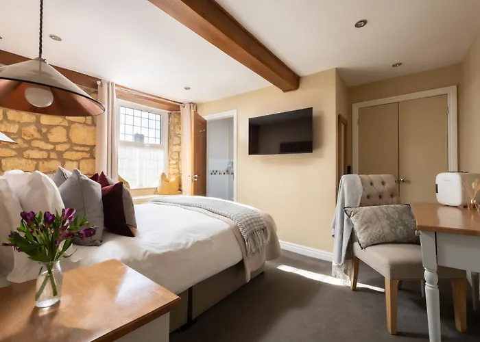 The Lansdowne Boutique Rooms With Breakfast - Adults Only