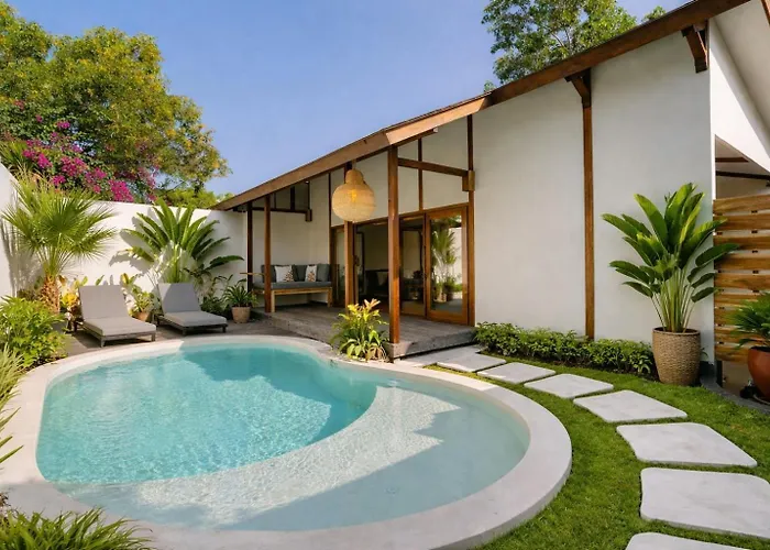 Gili Teak Beach Front Resort