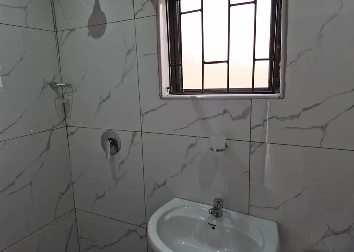 Sweetwaters Guest House Estcourt