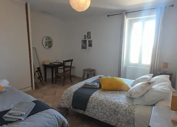 Chambres d'Hôtes et Suite, Domaine Les Peupliers, Lagnes