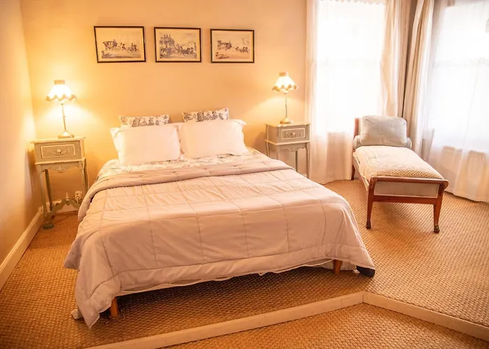 Bed and Breakfast Le Vieux Castel à Roumoules