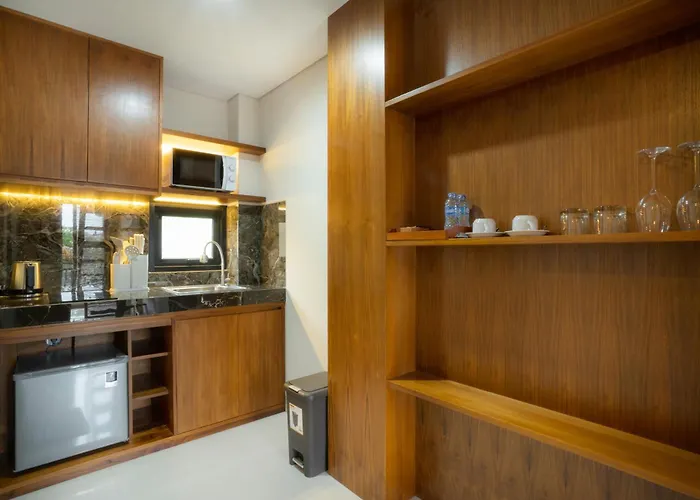 Sleepwell Seminyak Bed & Breakfast