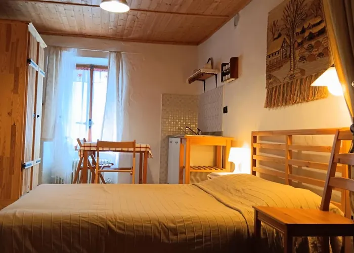 Bed and Breakfast La Casa Antica Pont-Saint-Martin