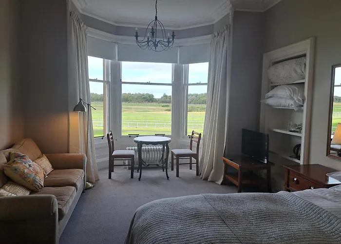Arden House - Rooms With Continental Breakfast