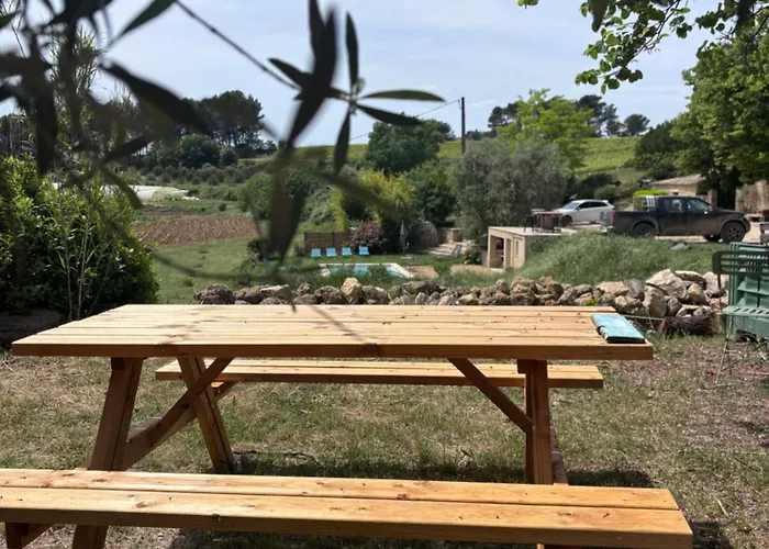 Bastide Bellugue Maison D'Hotes Reseau Bienvenue A La Ferme A 3 Minutes De Lourmarin Cadenet