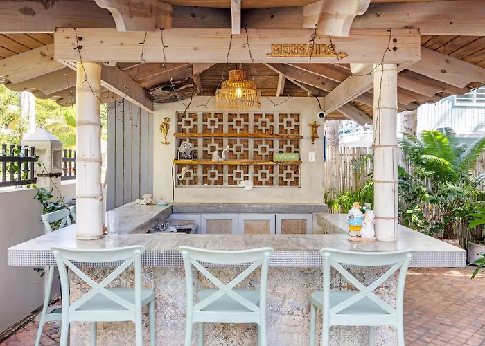 Tres Sirenas Beach Inn Rincón