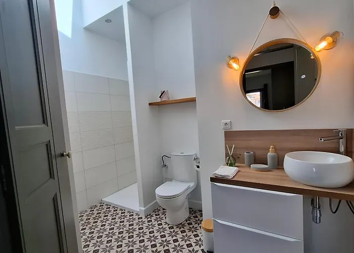 Les Gites De Monte Blanco - Domaine Avec Chambres D'Hotes Et Gites Montblanc