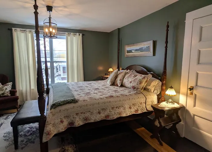 Rose & Thistle B&B Lunenburg