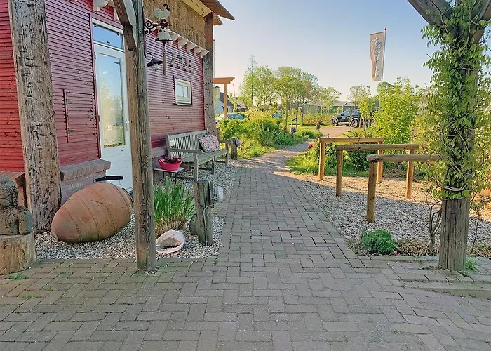 De Rooie Hooimijt Bed and Breakfast Ammerzoden