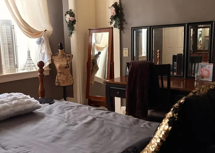 Graystone Manor