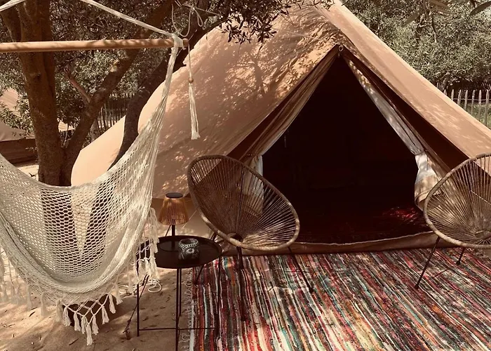 Domaine FINCA LESSYA, Lodge insolite&SPA Mauguio