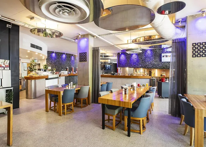 Metro Hotel Perth City