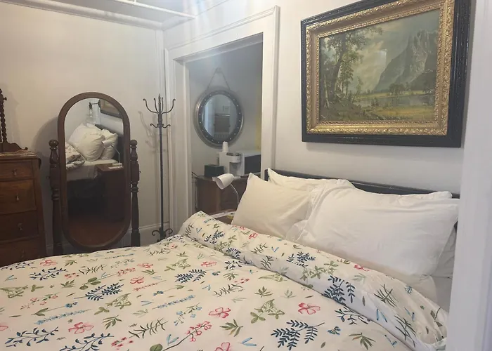 The Roses Heritage Inn