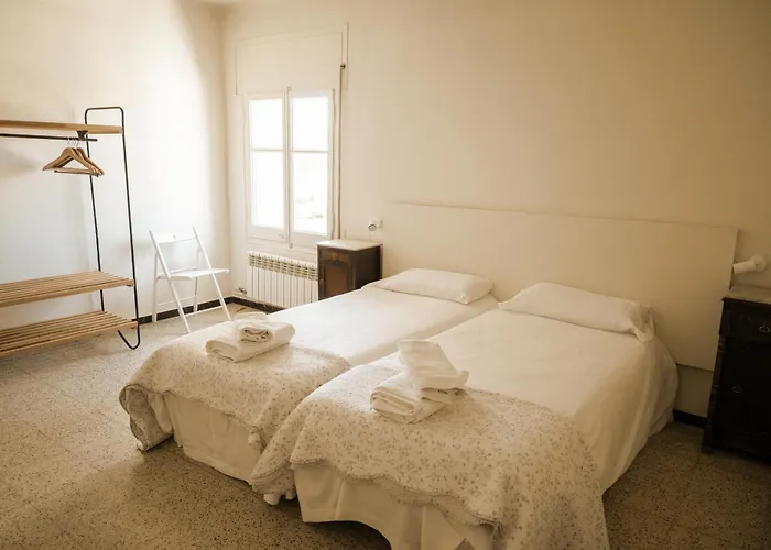 Bed and Breakfast Flora Banyoles