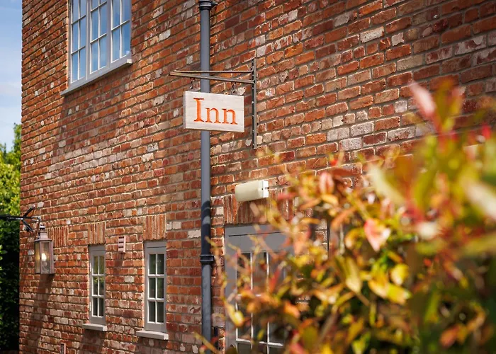 The Three Daggers Bed & Breakfast Edington 
