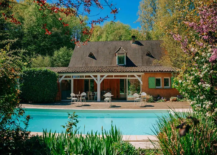 Maison Forenea chambres d'hôtes dans les bois avec petits déjeuners BIO Sainte-Nathalène