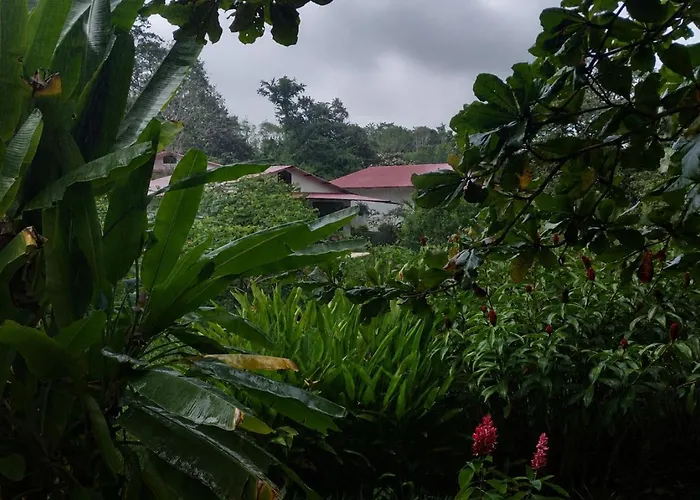 Los Susurros. Casa