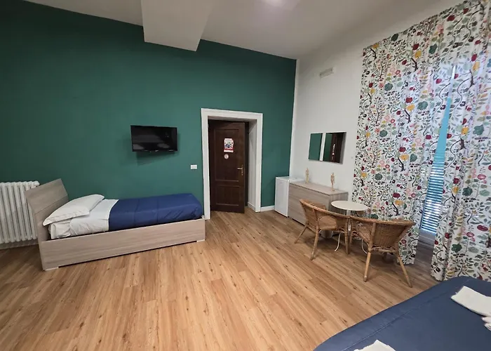 Vanzi Rooms