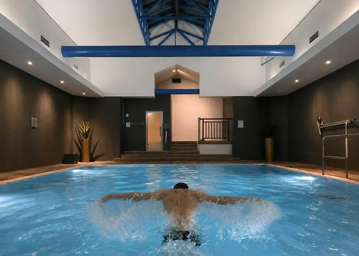 Sandman Signature London Gatwick Hotel