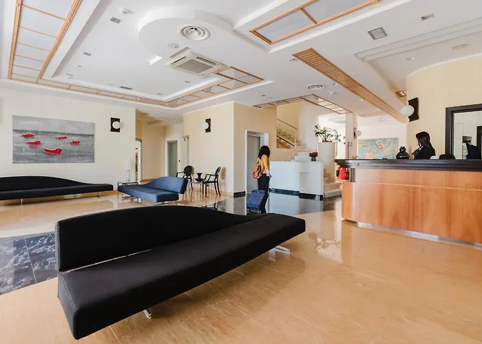 Cerri Hotel